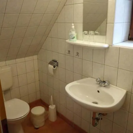 Gaestezimmer Mit Garten * Werneuchen