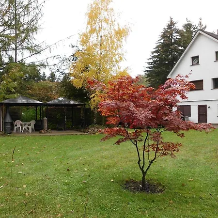 Gaestezimmer Mit Garten *